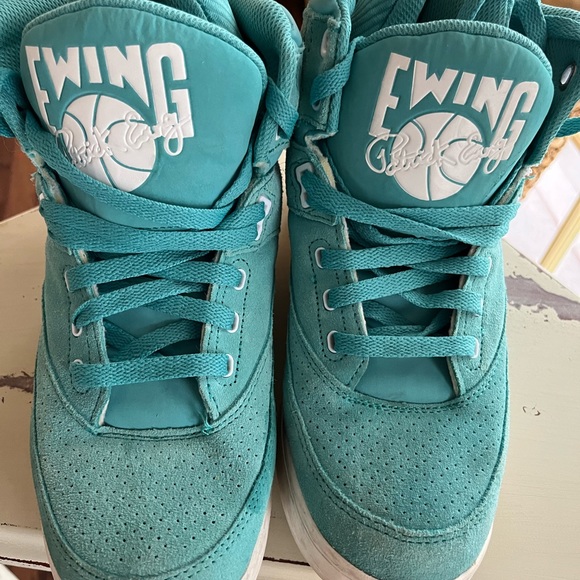 Ewing 33 Hi-top Suede Tiffany Blue size 6M - Picture 2 of 5